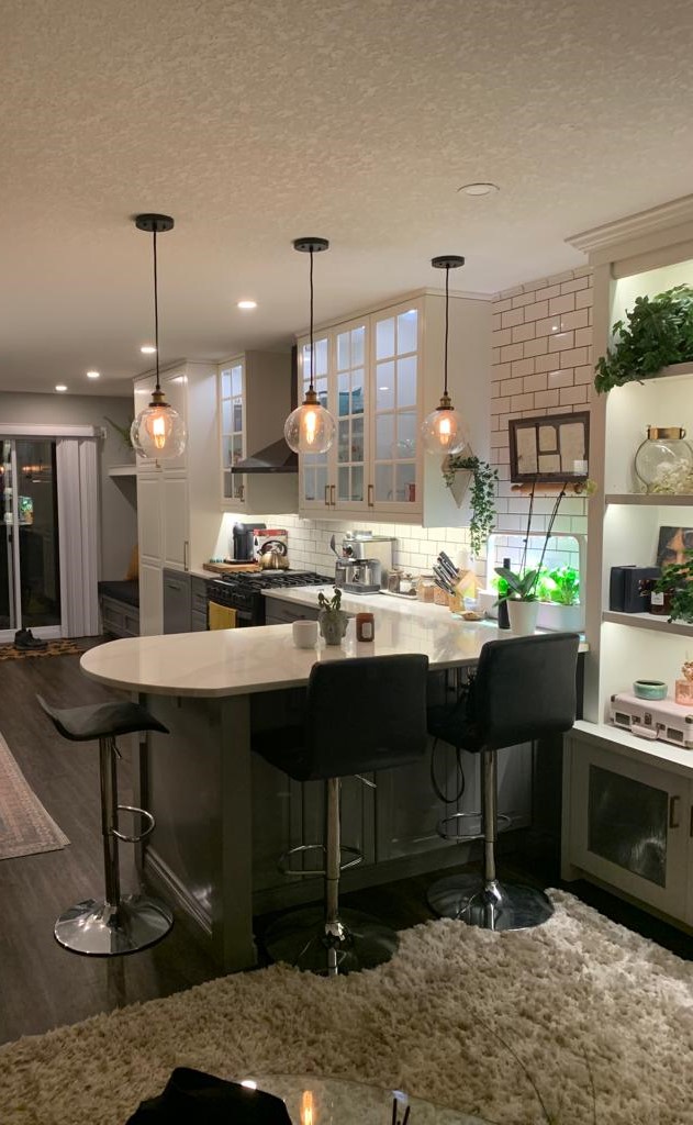 Mountain View Framing & Renovations - We are Calgary's Leading Residential & Commercial Renovations Company. We specialize in Home Renovations & Commercial Renovations, Framing, Kitchen Renovation, Bathroom Renovations, Interior Painting & Exterior Painting, Exterior Renovations for Residential & Commercial Properties, Drywall Repair & Drywall Installation, Plumbing, Kitchen & Bathroom Remodeling, Electrical Services, Electrical Wiring, Interior Renovations, Custom Shower & Baths, Steam Rooms, Expert Tiling Installation, Counter Tops Installation, Calgary Painters, Residential Painting, Commercial Painting, Exterior Renovations, Addition and Garages, Flooring Installation & Renovation.